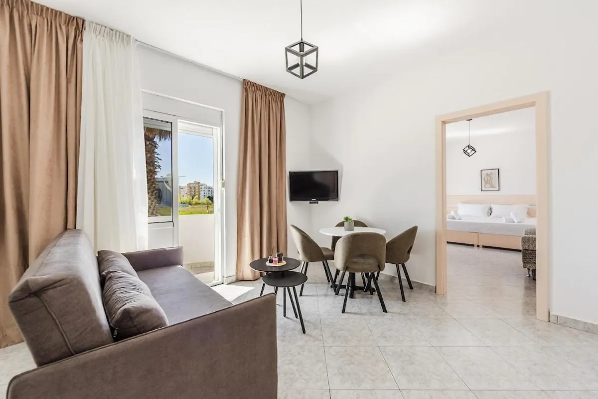 1Br Apartment With Mountain Views Golem  Golem (Tirana)