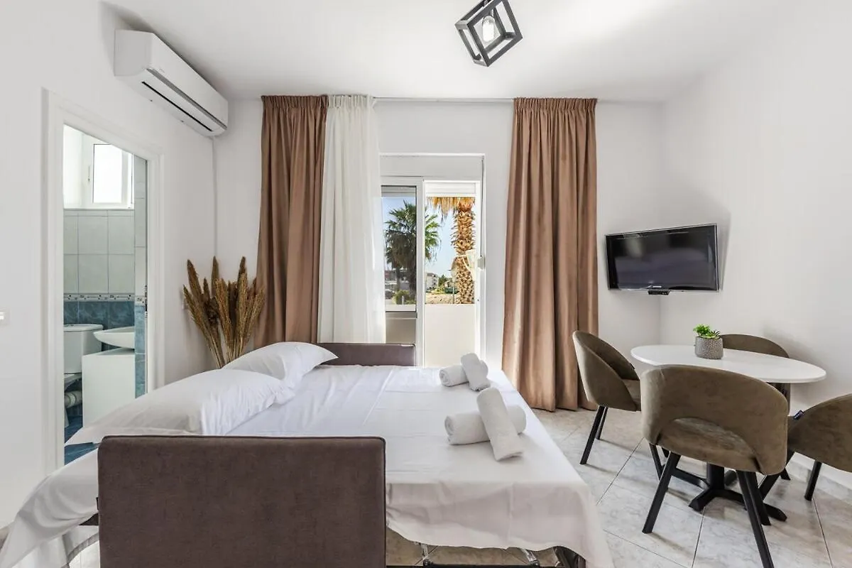 1Br Apartment With Mountain Views Golem Golem (Tirana)